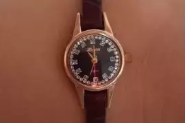 Золотые часы женские