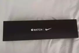 Коробка Apple watch 5/44 nike