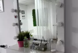 Гримерное зеркало с лампочками, 6 000.00 ₽, Gorno-Altaysk