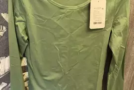 Лонгслив женский 42-44, 300.00 ₽, Горно-Алтайск