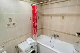 Luxury (Лакшери), 5 700 , Переулок Ключевской 1в