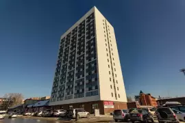 Апартаменты В Центре Города, 2 100 , проспект Строителей  18/9