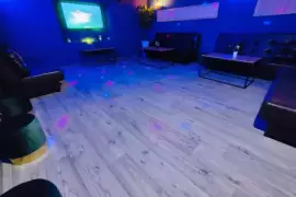 Апартаменты Loft Pool Party, 7 000 , Молодёжная улица,д. 26