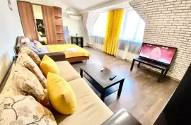 Живитут на М.Горького, 2 100 , улица Максима Горького 63А