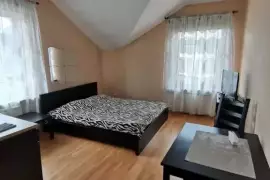 Гостевой Дом У Театра, 2 800 , улица улагашева 2